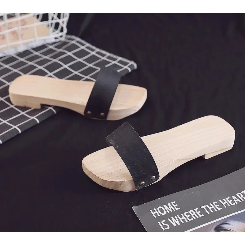 Jemma Leong Japanese Anime Sha - Geta Wooden Sandal 评论和价格
